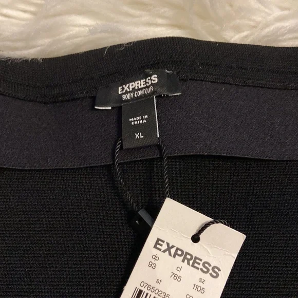 EXPRESS SKIRT SIZE XL brand new with tags length 23” waist 36” elastic - Picture 7 of 8